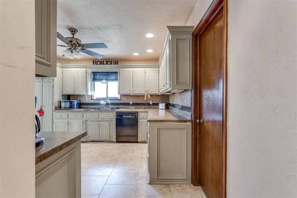 Photo 34 — 3308 N Glade Avenue, Bethany, OK 73008