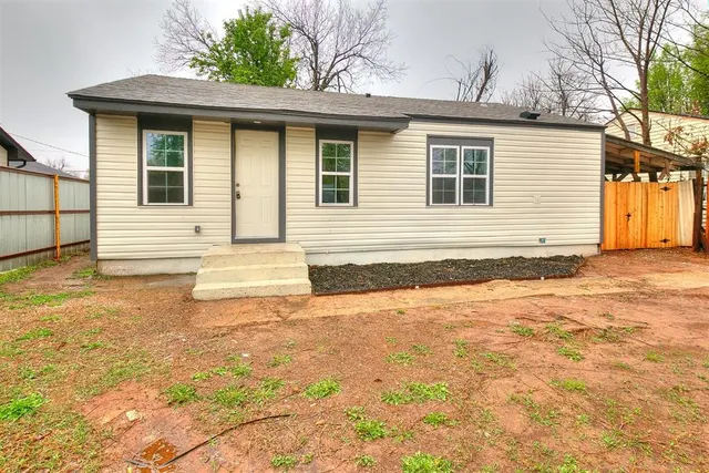 Photo 2 — 3232 SW 46th Street, Oklahoma City, OK 73119
