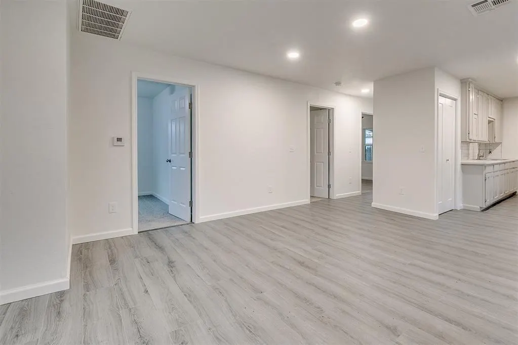Photo 3 — 3232 SW 46th Street, Oklahoma City, OK 73119