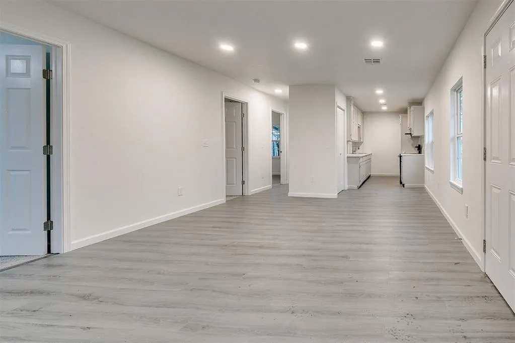 Photo 4 — 3232 SW 46th Street, Oklahoma City, OK 73119