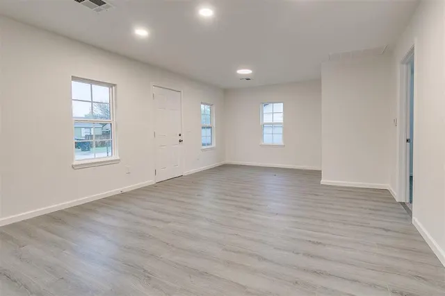 Photo 7 — 3232 SW 46th Street, Oklahoma City, OK 73119