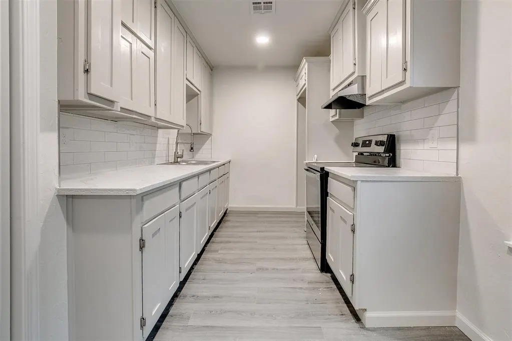 Photo 9 — 3232 SW 46th Street, Oklahoma City, OK 73119