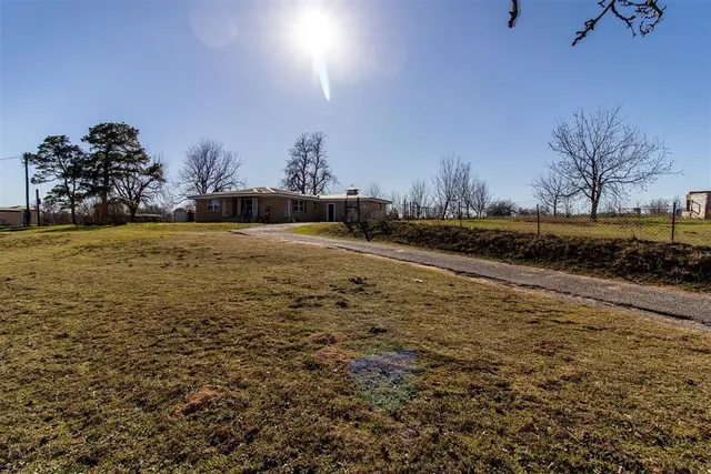 Photo 4 — 31006 N Caddo Road, Anadarko, OK 73005