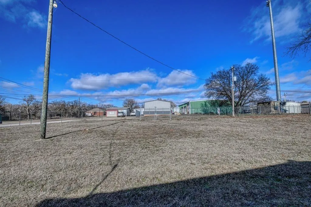 Photo 11 — 529 W Eel River Street, Purcell, OK 73080