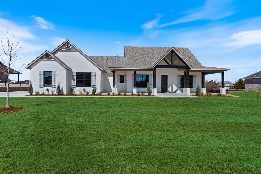 Front exterior — 9980 Oakwood Drive, Edmond, OK 73025