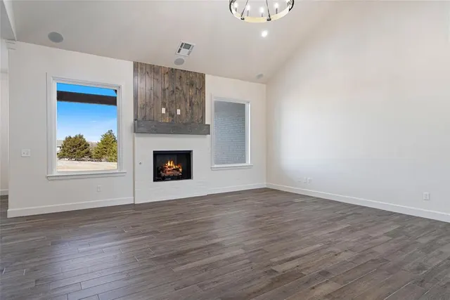 Photo 6 — 9980 Oakwood Drive, Edmond, OK 73025
