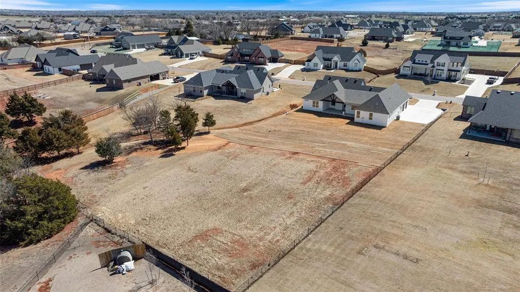 Photo 48 — 9980 Oakwood Drive, Edmond, OK 73025
