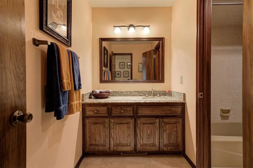 Photo 32 — 1120 Par Avenue, Guthrie, OK 73044