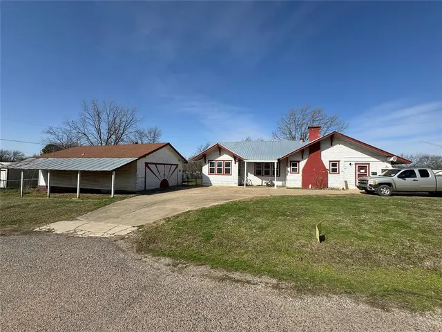 Front exterior — 220 W 3rd Street, Konawa, OK 74849