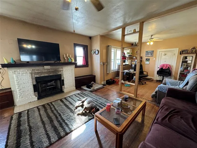 Photo 4 — 220 W 3rd Street, Konawa, OK 74849