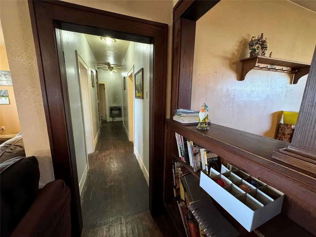 Photo 6 — 220 W 3rd Street, Konawa, OK 74849