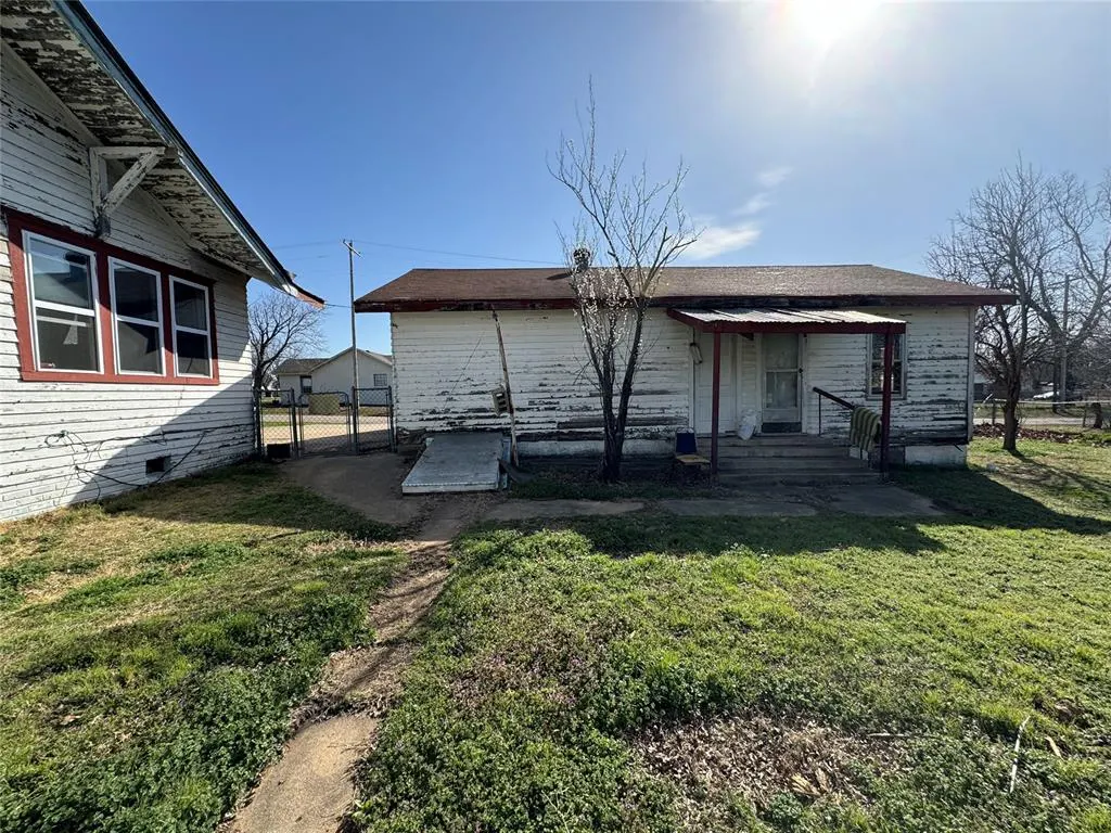 Photo 31 — 220 W 3rd Street, Konawa, OK 74849