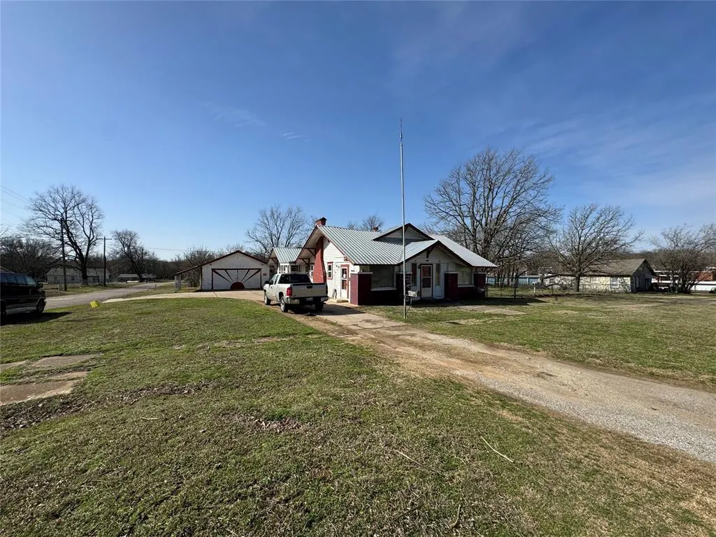 Photo 42 — 220 W 3rd Street, Konawa, OK 74849