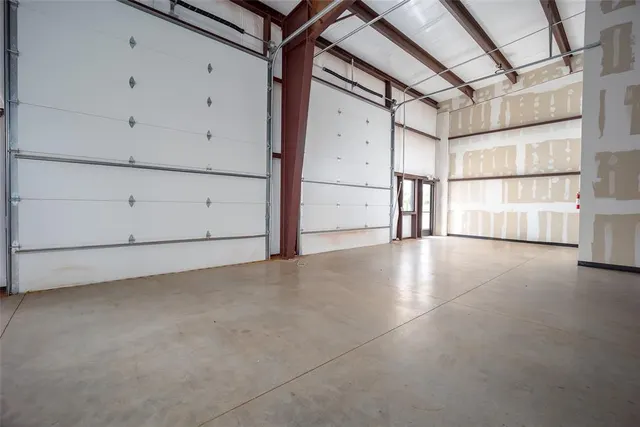 Photo 6 — 8101 Silver Crossing 230/250, Oklahoma City, OK 73132