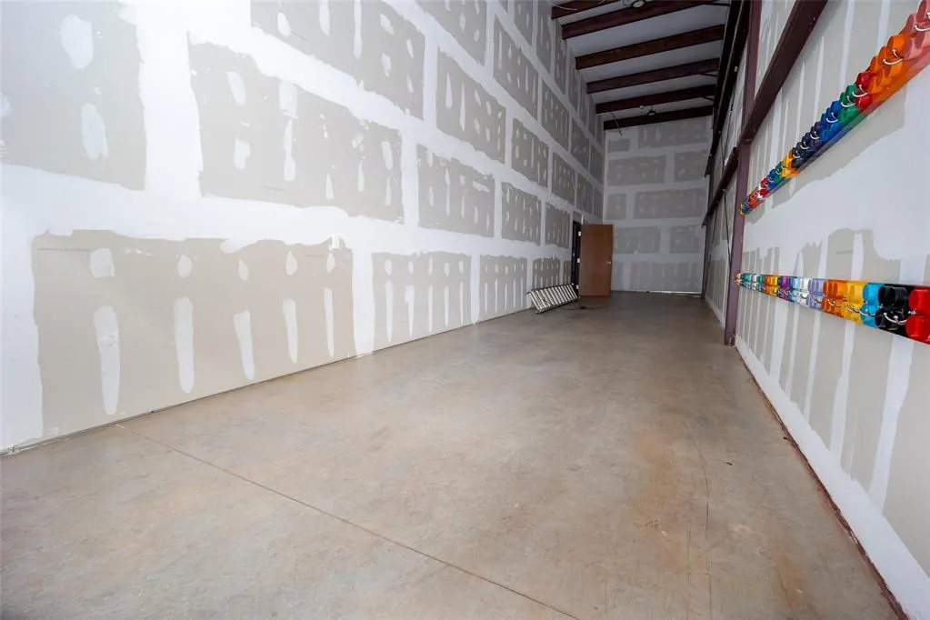 Photo 11 — 8101 Silver Crossing 230/250, Oklahoma City, OK 73132