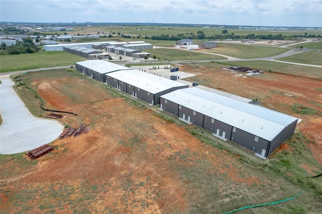 Photo 27 — 8101 Silver Crossing 230/250, Oklahoma City, OK 73132
