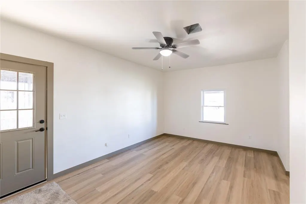 Photo 19 — 1123 Bedford Drive, Elk City, OK 73644
