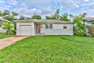 Sold home at 705 NW 89th Street
