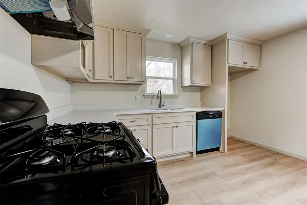 Photo 20 — 705 NW 89th Street, Oklahoma City, OK 73114
