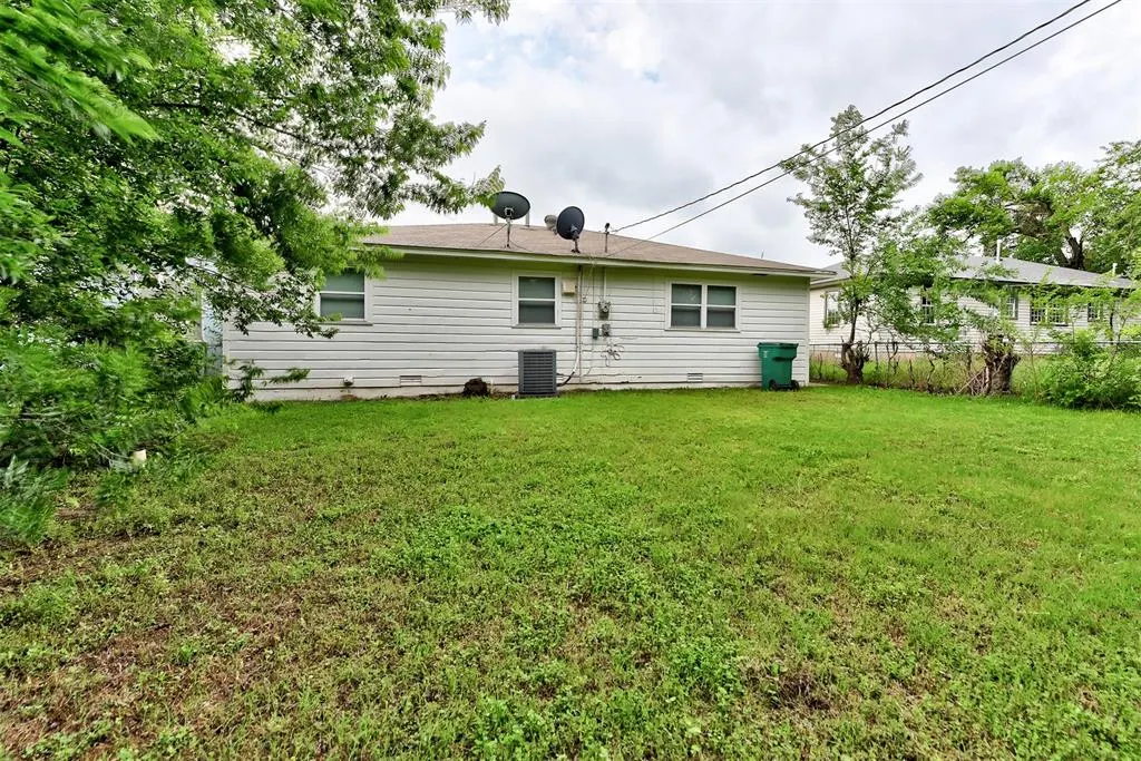 Photo 31 — 705 NW 89th Street, Oklahoma City, OK 73114