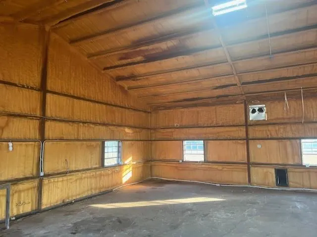 Photo 3 — 13297 W Cooksey Road, Crescent, OK 73028