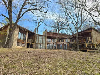 Sold home at 801 NE Ave C