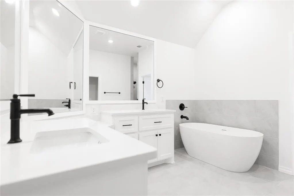 Photo 13 — 12400 Velvet Ash Avenue, Oklahoma City, OK 73173