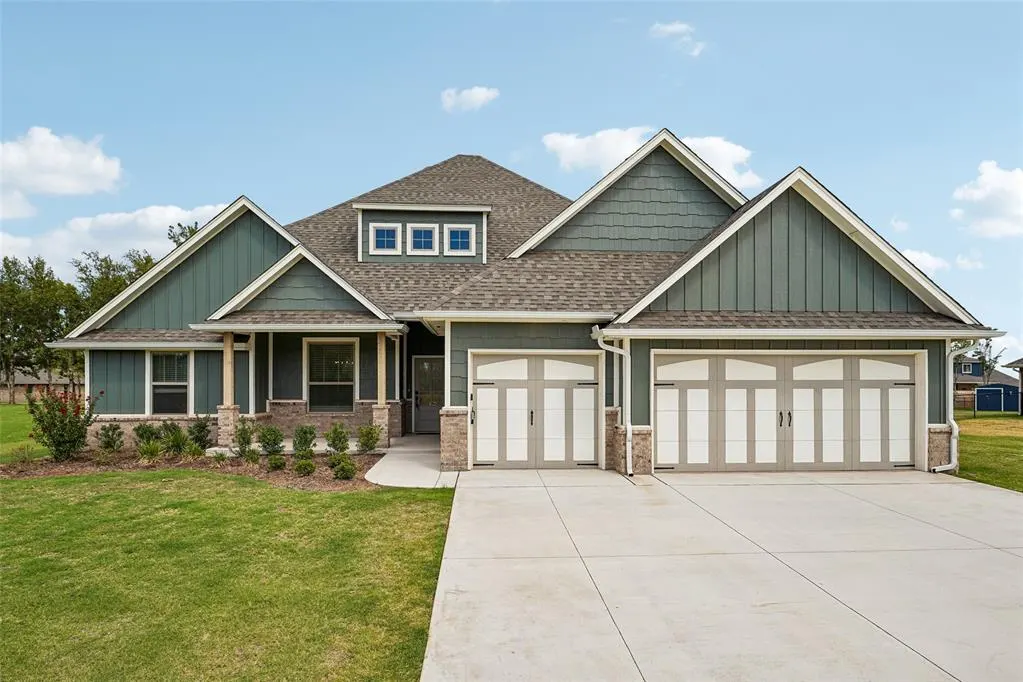 Photo 2 — 12400 Velvet Ash Avenue, Oklahoma City, OK 73173