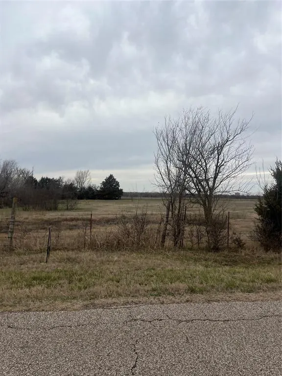Photo 2 — 8325 Ridgeway Road, Oklahoma City, OK 73111