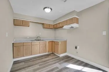 Photo 7 — 805 E Liveoak Street, Altus, OK 73521