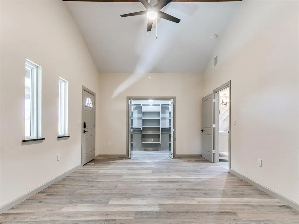 Photo 31 — 211 NW 6th Street, Minco, OK 73059