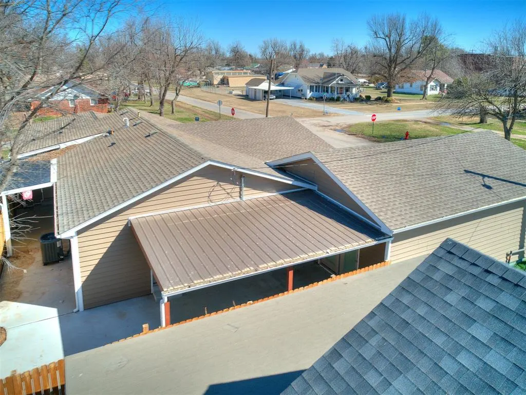 Photo 42 — 211 NW 6th Street, Minco, OK 73059