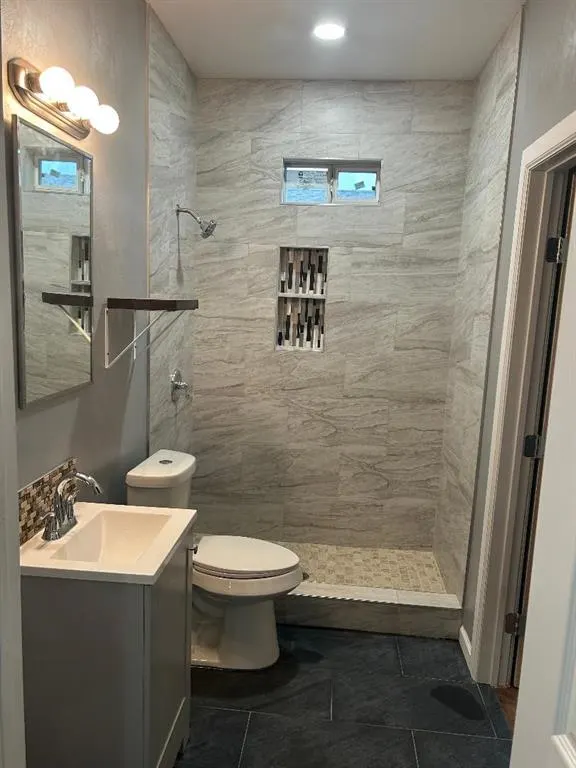 Photo 6 — 1621 NE 14th Street, Oklahoma City, OK 73117