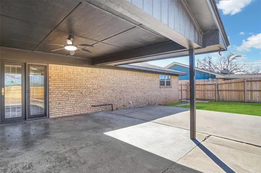 Photo 34 — 703 Comanche Trail, Altus, OK 73521