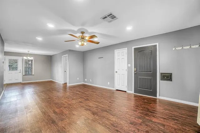 Photo 4 — 1724 N Lee Street, Altus, OK 73521