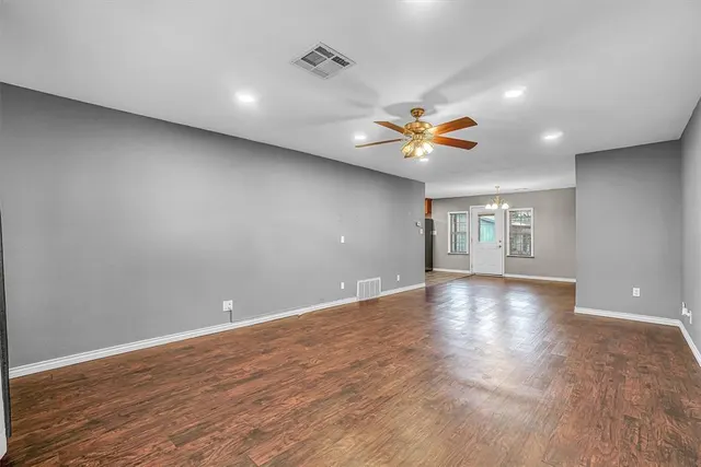 Photo 5 — 1724 N Lee Street, Altus, OK 73521