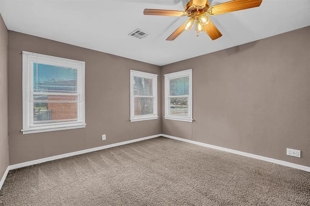 Photo 18 — 1724 N Lee Street, Altus, OK 73521