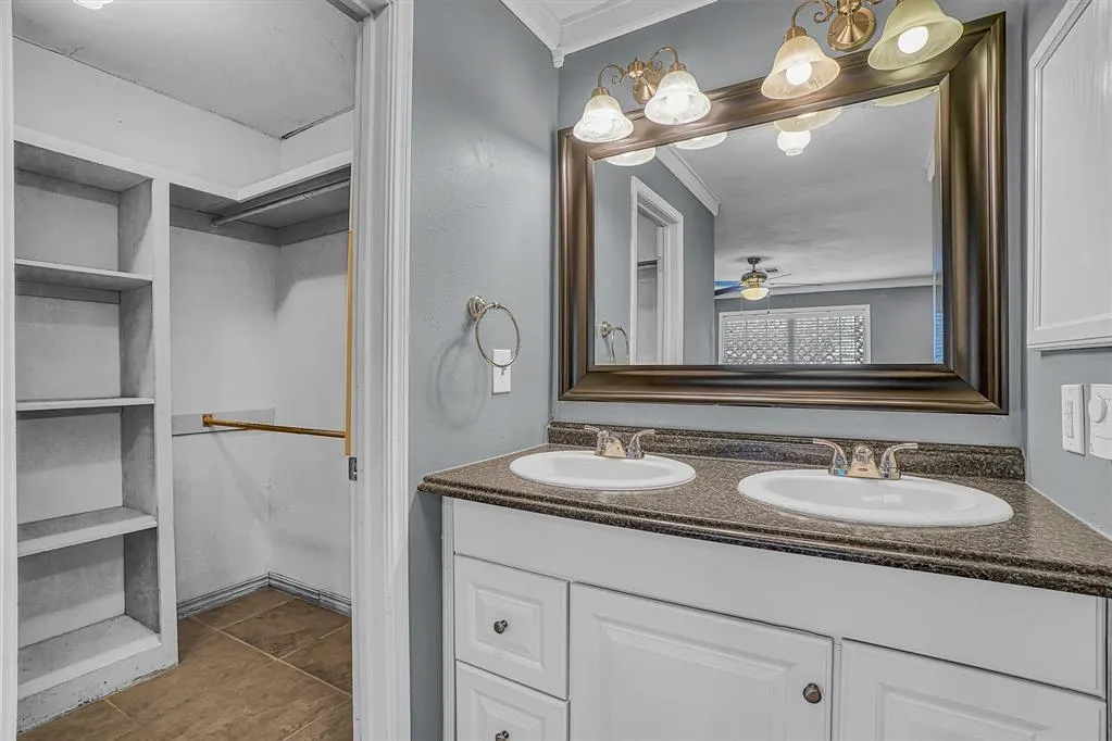 Photo 24 — 1724 N Lee Street, Altus, OK 73521