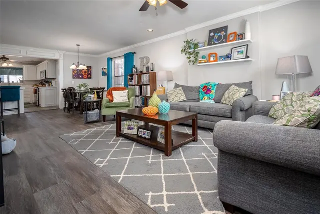 Photo 2 — 4505 N Peniel Avenue, Bethany, OK 73008