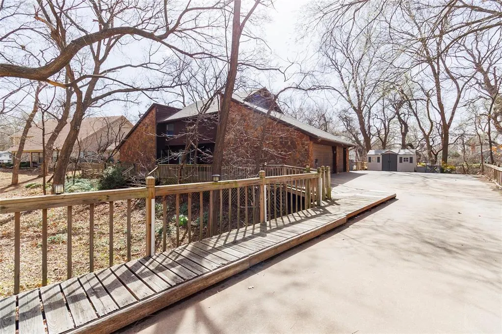 Photo 2 — 3213 NE Shelter Creek Drive, Lawton, OK 73507