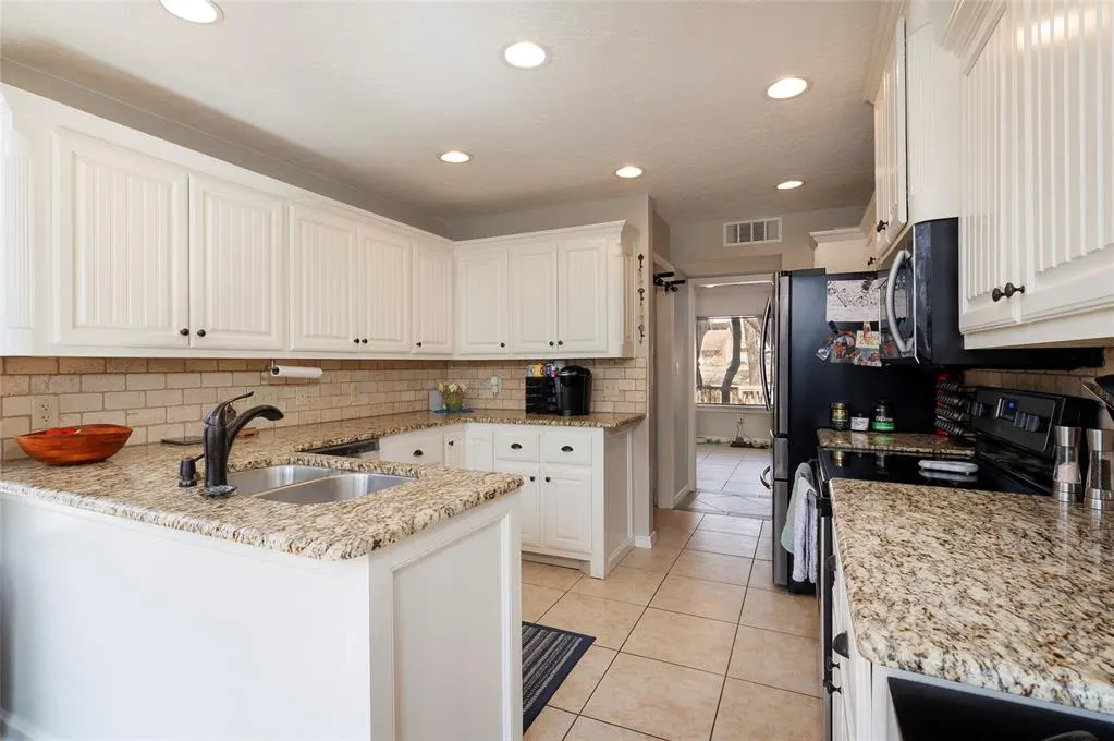 Photo 22 — 3213 NE Shelter Creek Drive, Lawton, OK 73507