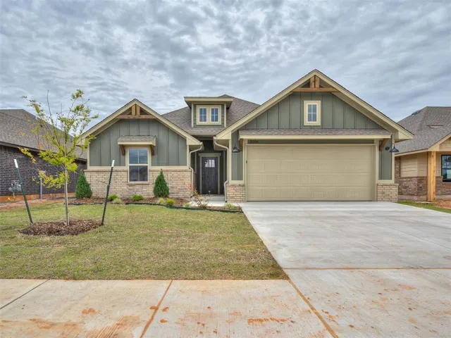 Photo 3 — 5016 Misty Wood Lane, Mustang, OK 73064