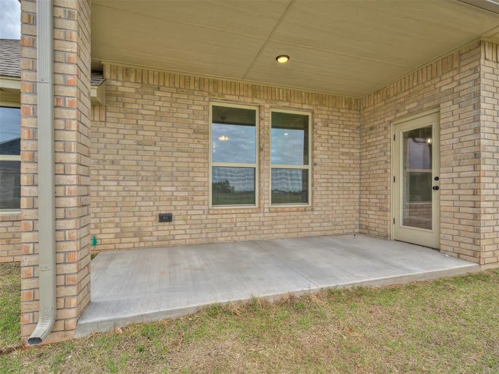 Photo 33 — 5016 Misty Wood Lane, Mustang, OK 73064