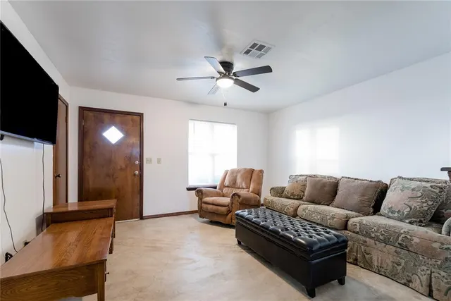 Photo 3 — 19366 E 1130 Road, Elk City, OK 73644