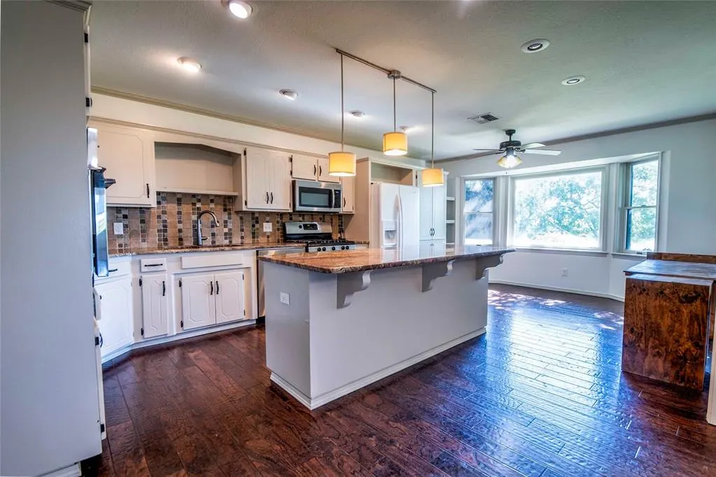 Photo 13 — 524 N 9th Avenue, Stroud, OK 74079