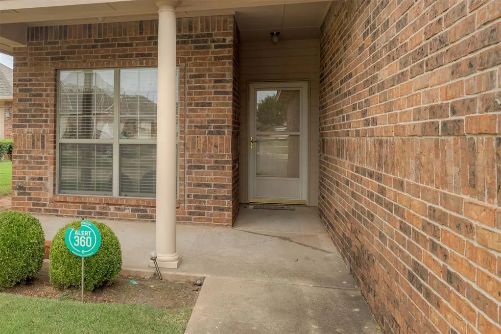 Photo 4 — 13440 Prairie View Lane, Oklahoma City, OK 73142