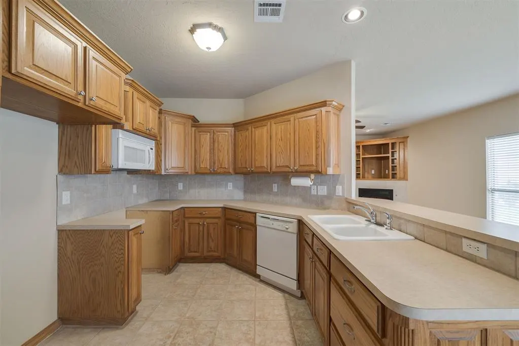 Photo 21 — 13440 Prairie View Lane, Oklahoma City, OK 73142