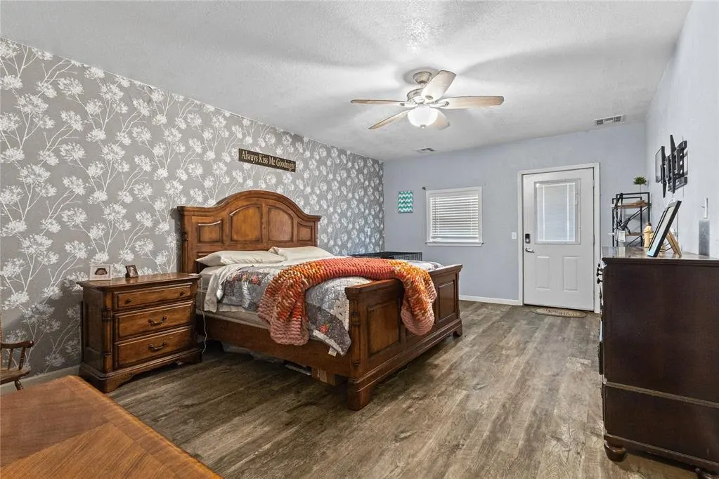 Photo 18 — 613 N Main Street, Thomas, OK 73669