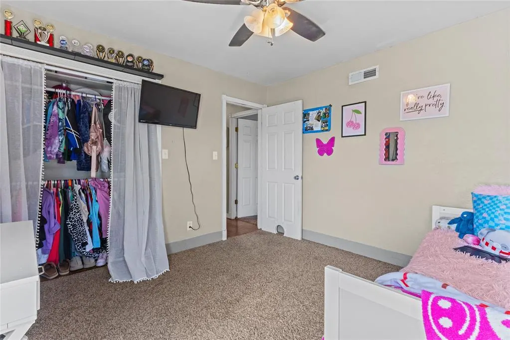 Photo 28 — 613 N Main Street, Thomas, OK 73669