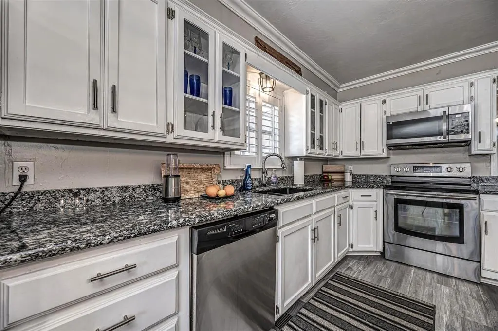 Photo 14 — 7609 NW 38th Street, Bethany, OK 73008